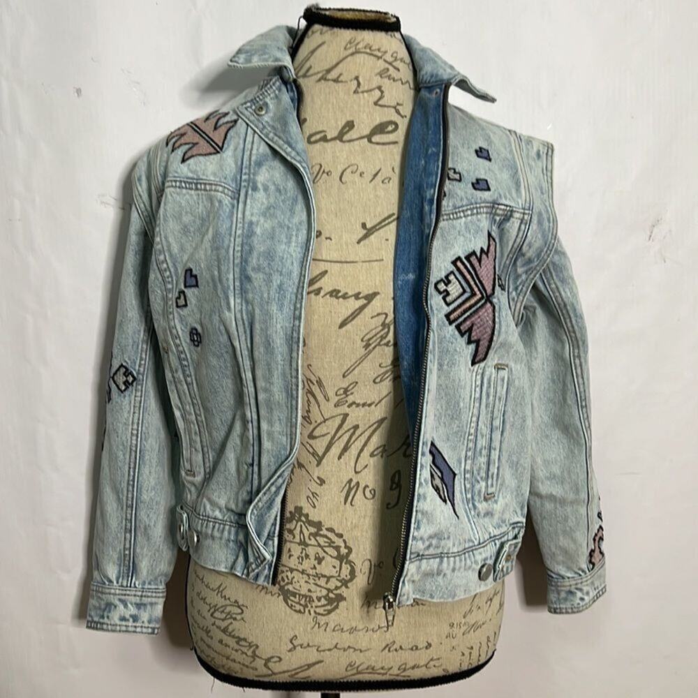 NWT BLANKNYC DEMIN GRAPHIC JACKET SIZE S‎